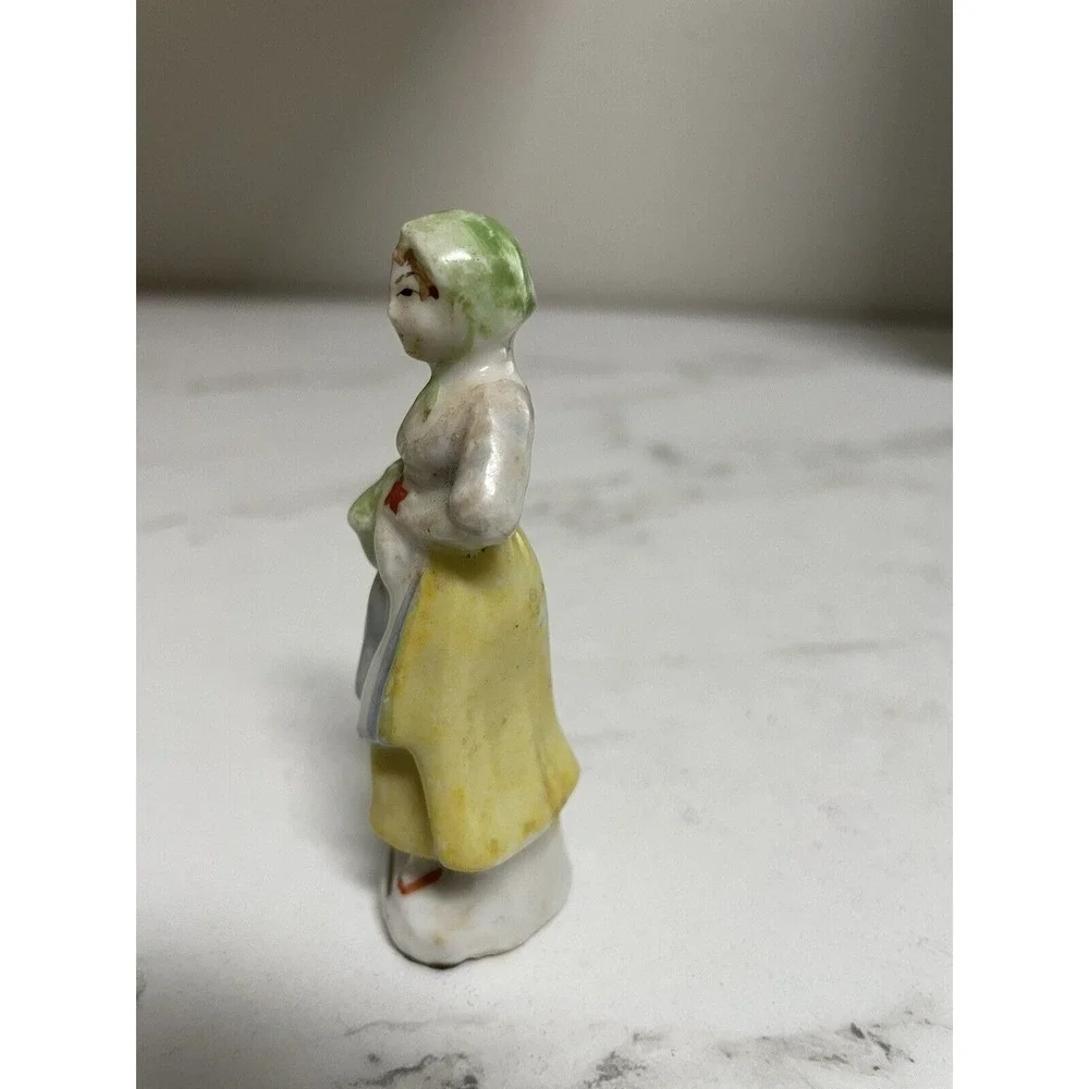 N/A vintage bisque